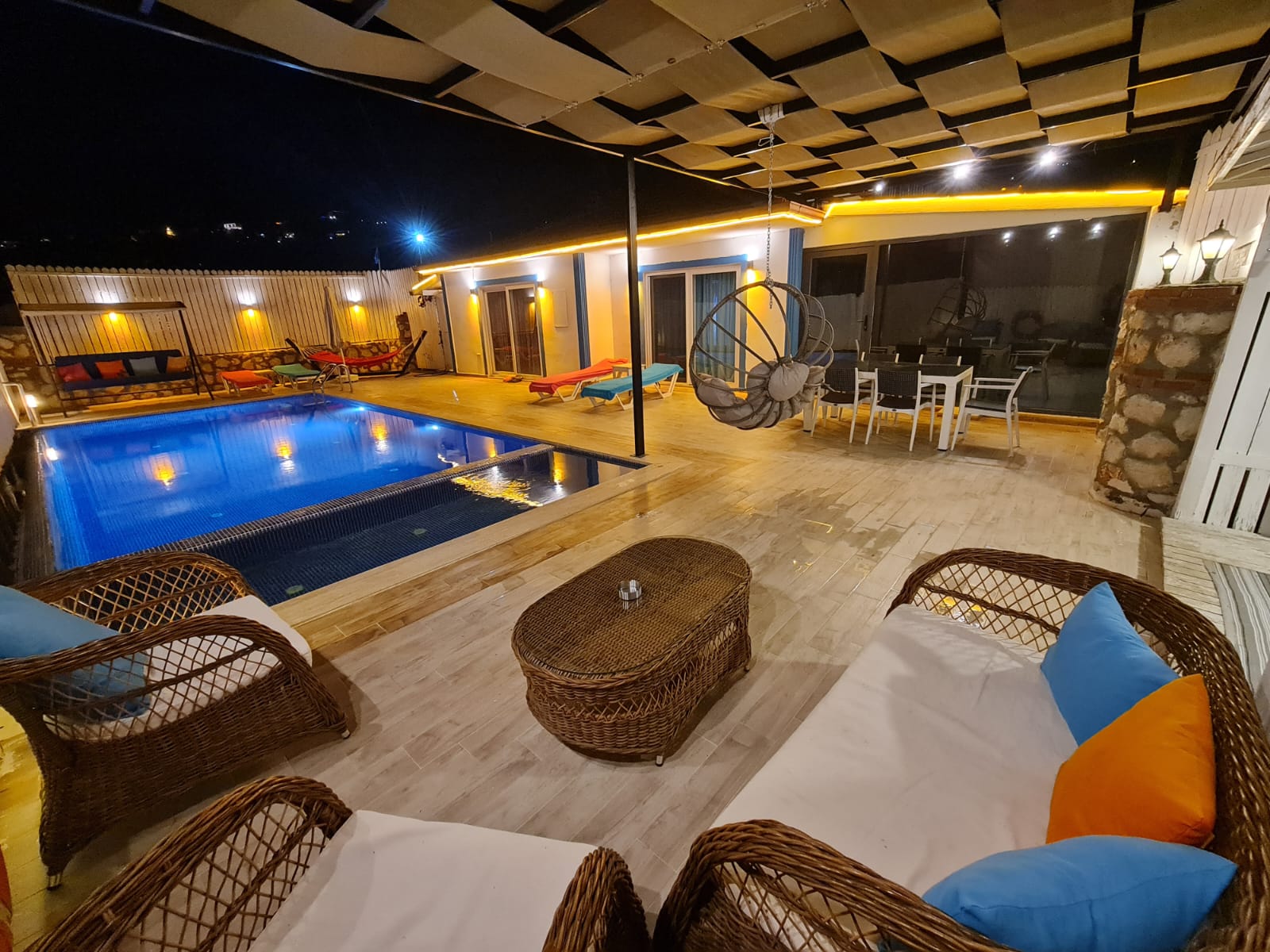 /images/Villa/1/7c24e78b-7f49-4e76-8d34-9742729539c7.jpg