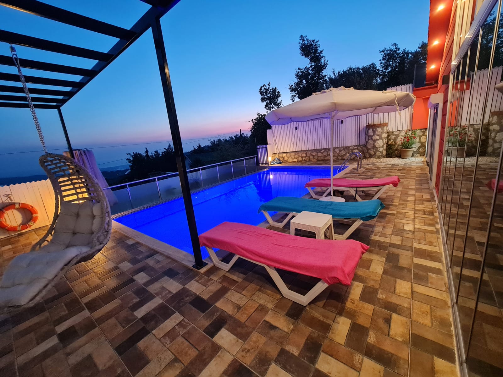 /images/Villa/2/22a2eb86-0ddc-4430-ba72-0050c696918d.jpg