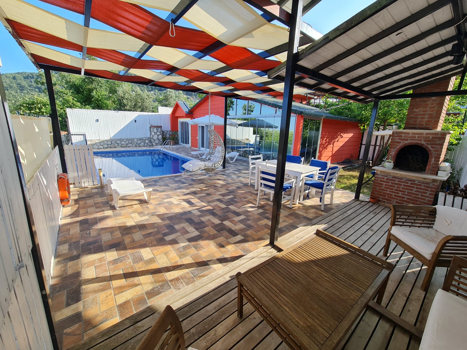 /images/Villa/2/4ded5547-144a-44b8-88d5-071489577d3a.jpg
