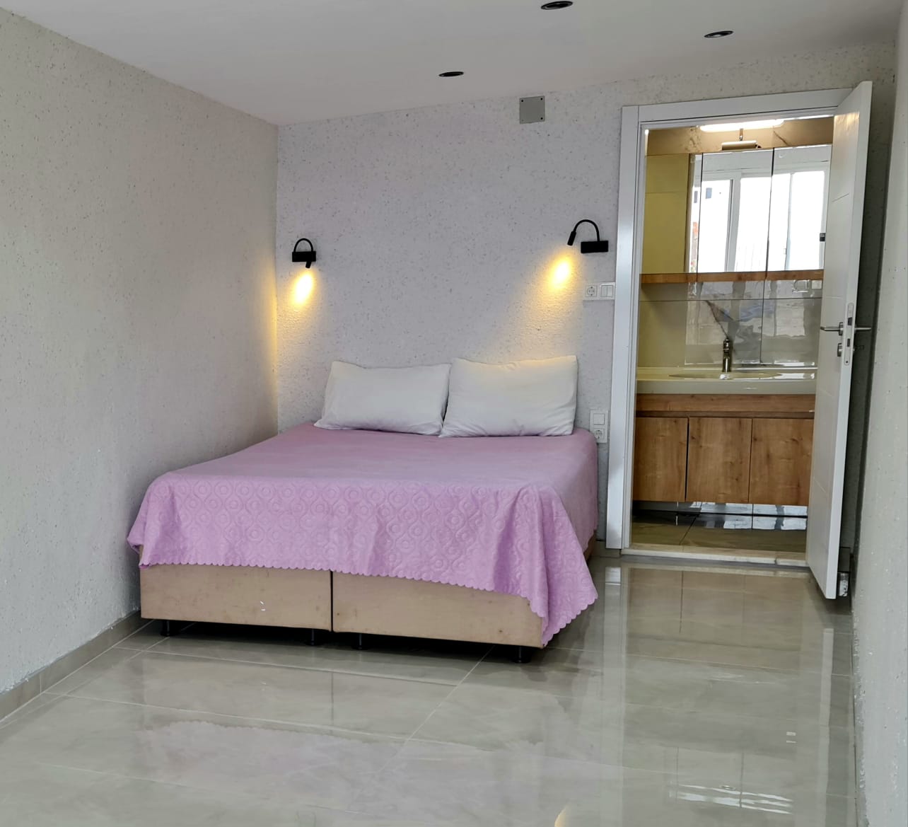 /images/Villa/2/e326ef14-dc47-41f3-9bc4-a2baae8792be.jpg
